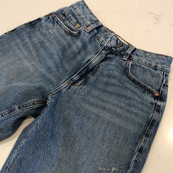 Dynamite Claudia distressed mom jeans, size 25 - Picture 2 of 6